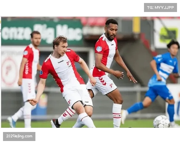 荷甲球队赫拉克勒斯采用433阵型但中场控制力明显不足